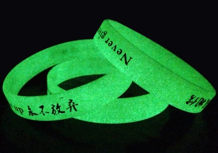 为什么硅胶制品会出现暗条纹,硅胶制品变形的原因是什么 为什么硅胶制品会出现暗条纹,硅胶制品变形的原因是什么