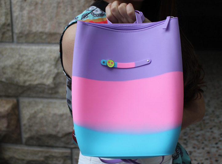 硅胶包包好用吗,硅胶背包怎么样,哪里有硅胶包包卖 硅胶包包好用吗,硅胶背包怎么样,哪里有硅胶包包卖