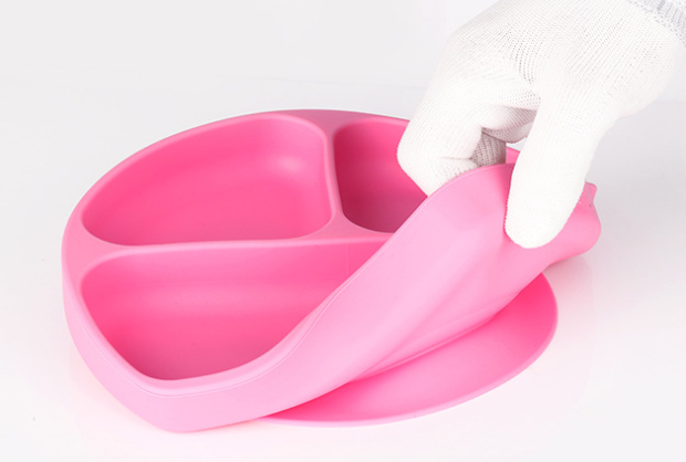 硅胶儿童一体式餐盘定制厂家哪家好