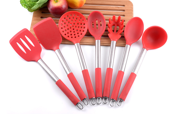 草莓视频黄色在线看特点